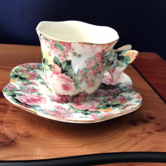 Other - Small Tea Cup and Saucer set